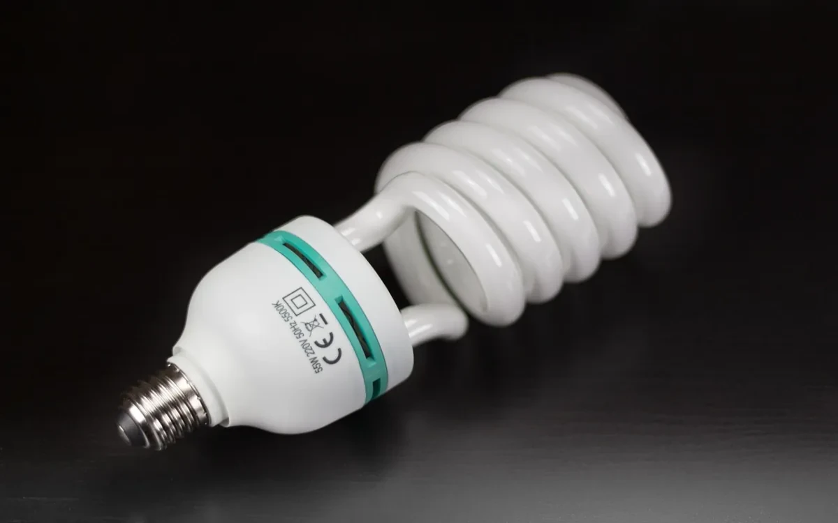 Energiją taupantis apšvietimas: kaip sumažinti sąskaitas už elektrą?